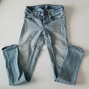 Low-Rise Jeggings